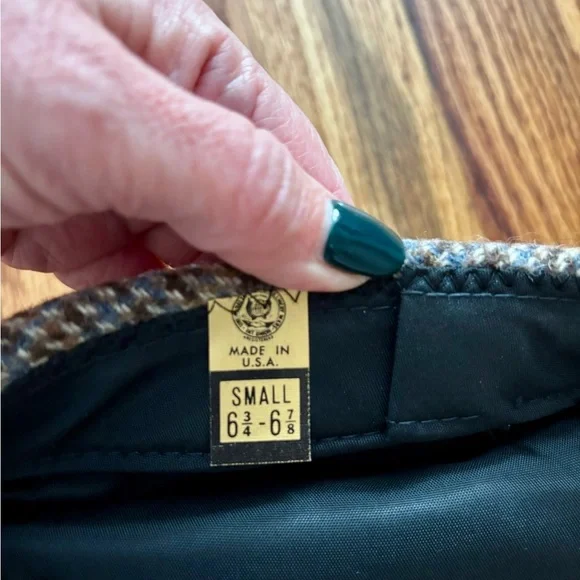 Men's or Women’s Newsboy Brown Plaid Checkered Flat Cap - Picture 4 of 8